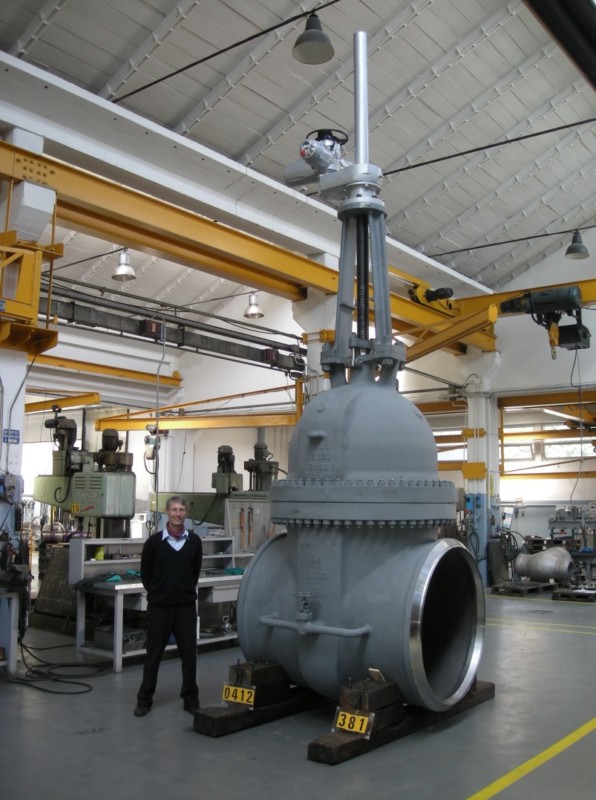 Gate valve class 300 48 inches
