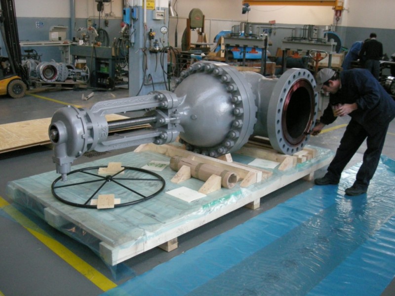 Gate valve class 600 24 inches (2)