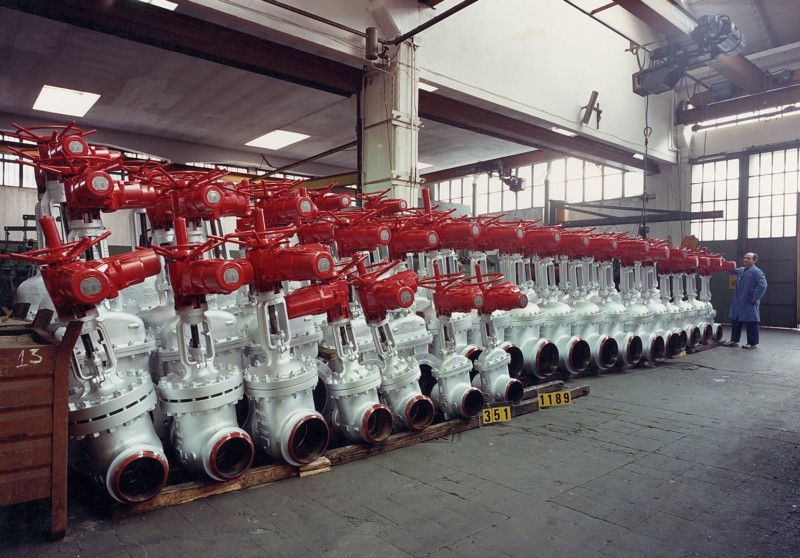 Gate valves electric operated